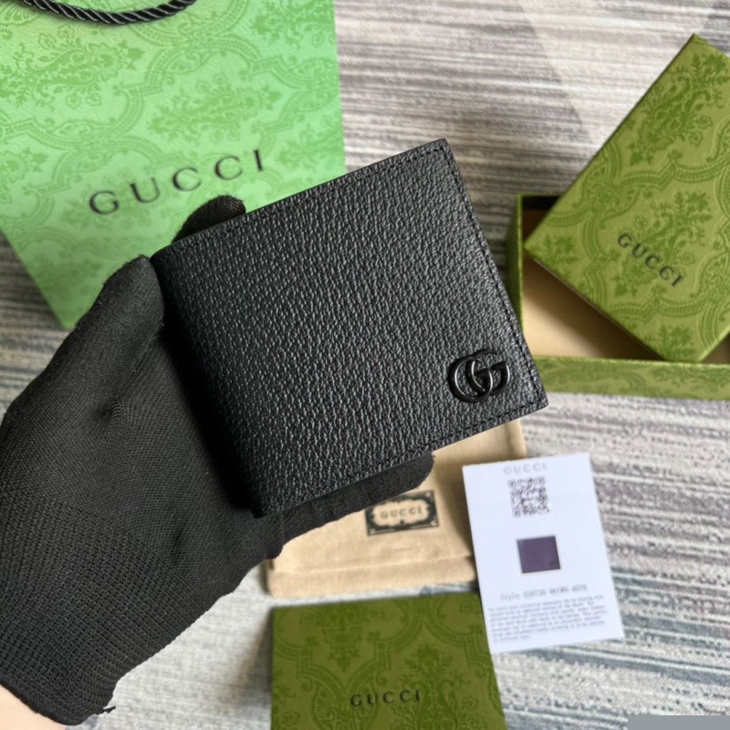 G*u*i wallets & purse